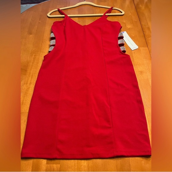New ALMOST FAMOUS CUTOUT SPARKLING RED DRESS NWT - Picture 7 of 8